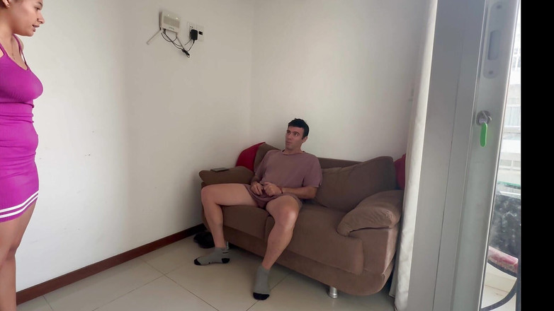 Sashasweet: Моя соседка по комнате - свинья и свинья