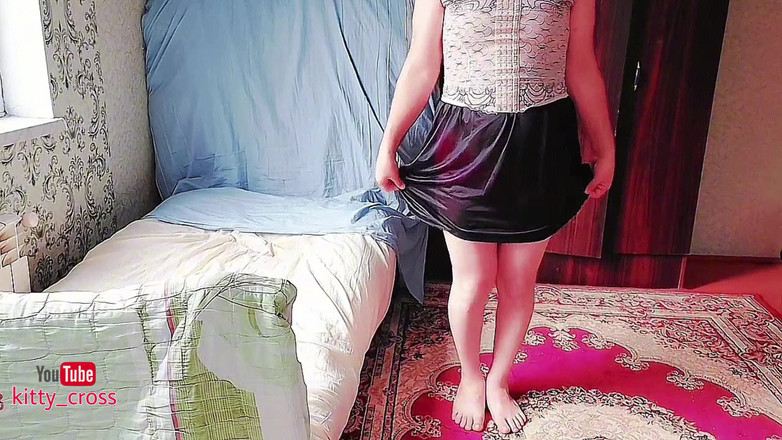 Kitty_Cross: Nagość: Hot Ladyboy Shemale Seksowny taniec przed sąsiadami