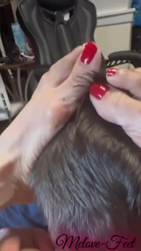 Naelor: Naelor goza em Melove e ela geme muito bem, sexy...