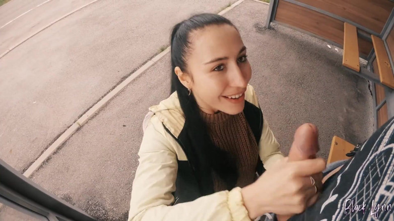 YSP Studio: Ryzykowne obciąganie na dworcu autobusowym w pobliżu drogi - prawie złapane! -...