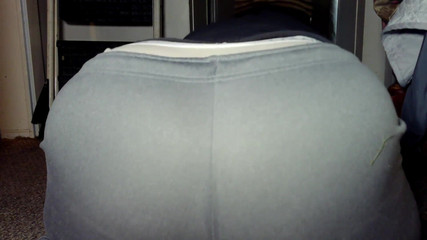 Au79: ¿Qué piensas de mi línea de ropa interior?