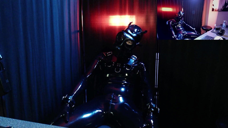 Rubberboy: Il giocherellona gay in gomma