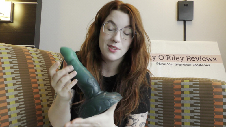 Lily O'Riley: NSFW Recenzie a Spitfire de la Bad Dragon