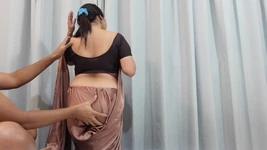 Caldo tamil zia Saree sesso con l'indiana Saree Desi alla pecorina.