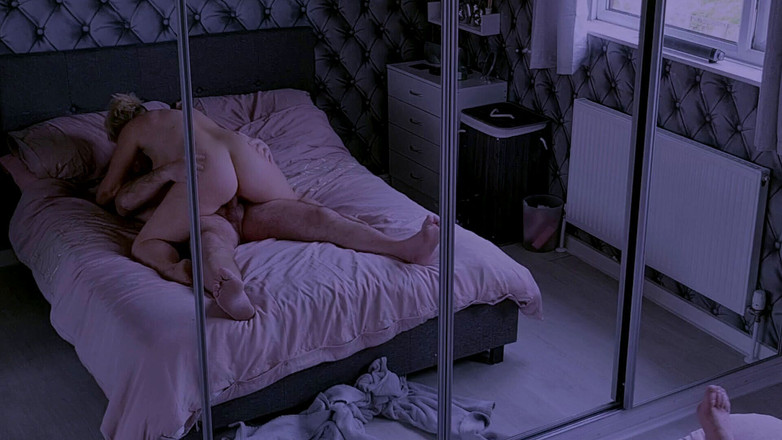 The adventures of Kylie Britain: Chơi ướt át