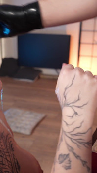 Yukinky konuşmayı bırak, ağzı tıkalı ve droll