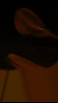 Chica asiática dominada