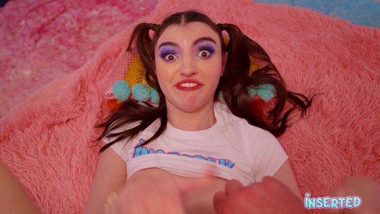 Inserted: Julia की अभिजात वर्ग की चूत है