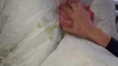 Lesbian-candys: हमारी शर्मीली रूममेट ने हमें चूत चटाई के साथ जगाया, आश्चर्य भरी तीन लोगों वाली चुदाई