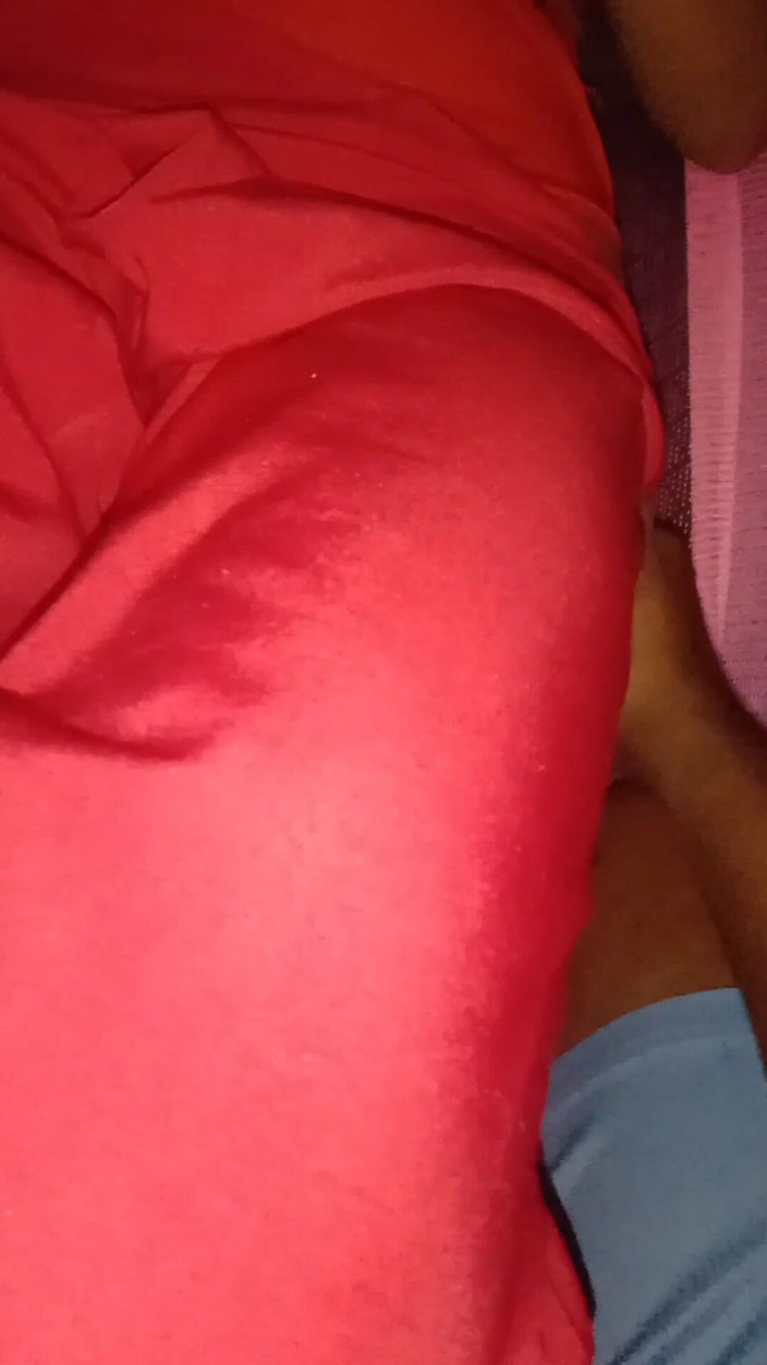 Deshi women: Kleine stiefschweine fickt ihren älteren stiefbrud