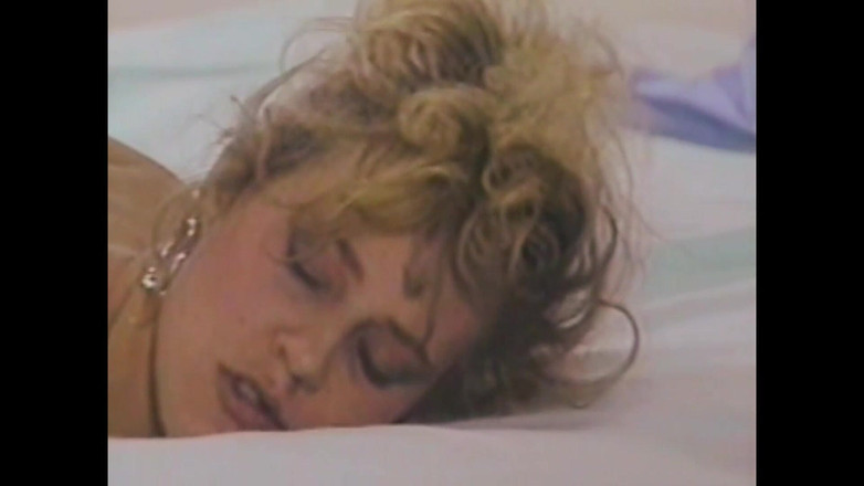 The Unforgettable: Bajingan lesbian