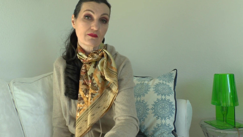 Lady Victoria Valente: 戴上丝巾，在我面前手淫吧，维多利亚·瓦伦特女士