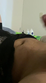 Mi sono lasciato tentare il pene del mio vicino