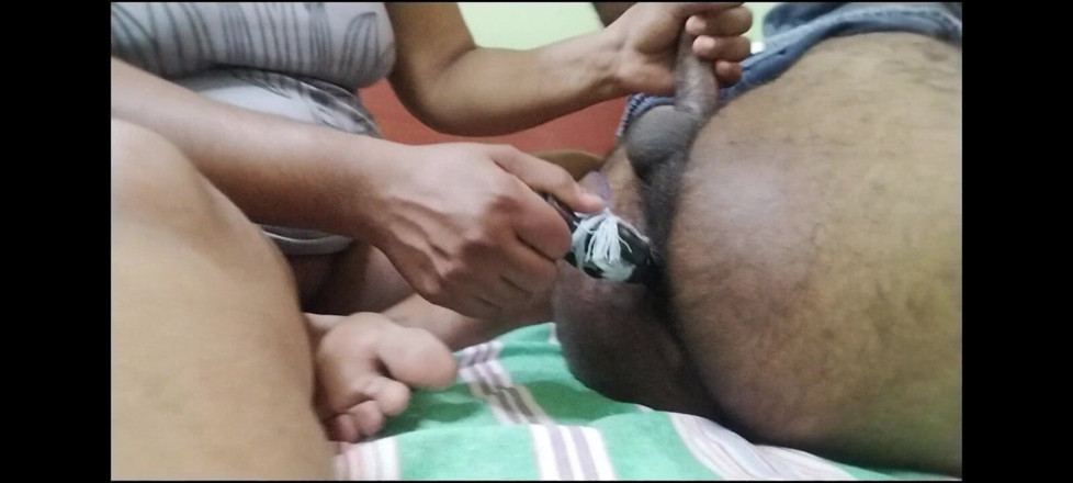 Walnuwa: Sri Lankan Couple Double Penetration Dildo Home Made Closeup