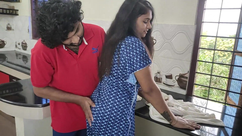 Vaigavarun45: Cuisine, romance nocturne avec sexe par Vaishnavy et Sharun Raj,...