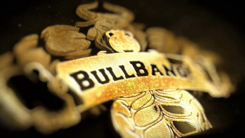 Bull Bang Gang Official: Awek eboni dapat creampie pertama daripada lelaki putih dalam gangbang