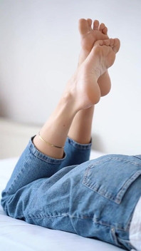 내 다리 자세히 보기