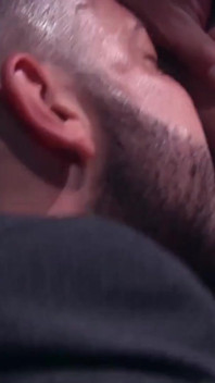 MENATPLAY - Muscular Ivan Gregory anal futut de Viktor Rom