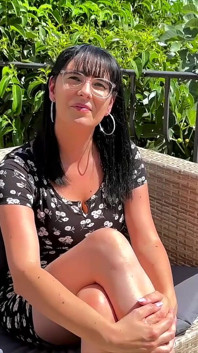 Valentina, 26 anos, uma morena extremamente gostosa