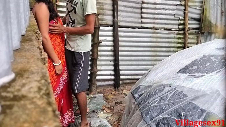 Villagesex91: Fată locală desi din sat sex dur în aer liber