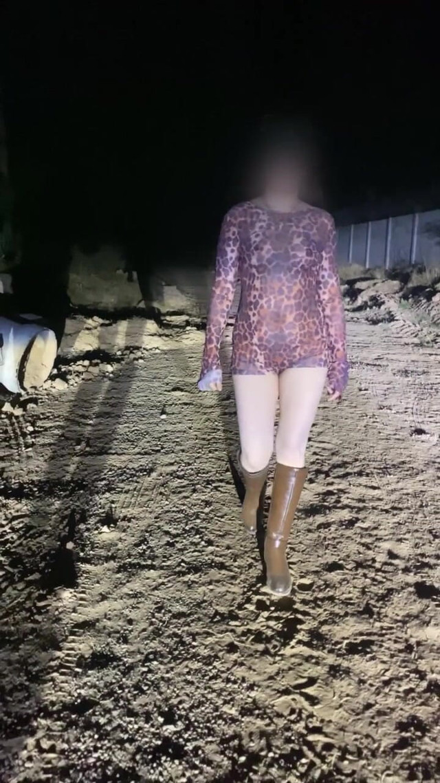 Anne Steele Nude Flashing on Road (Anne Steele) Anne Steele Nude Flashing on Road (Anne Steele)