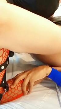 Pt.2 ムラムラしたクソッタレな男の子は、私の茶色のチンポをしゃぶるのが大好きです。