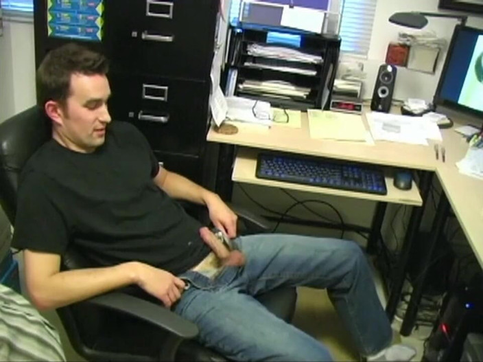 The Great Canadian Male: O explozie din trecut - Bryan2