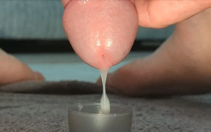 Wank Man: Extreme closeup of me slowly teasing and edging out sperm...