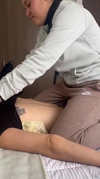 Eine Sinnliche Massage Meines Fembots an Körper Und Füßen