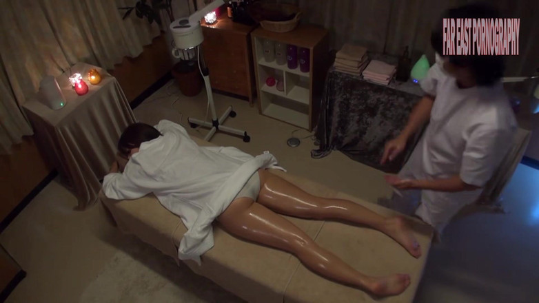 Far East pornography: 颤抖的拱门。maki在释放的浪潮中破碎。- 1