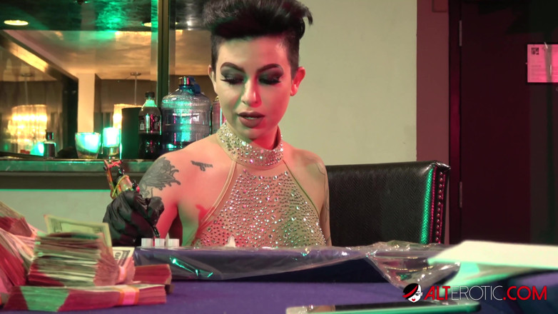 Alt Erotic: Adriana Lynn Tattoos Herself Before Fucking Sascha