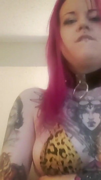 Lady Lazarus Strapon Queen