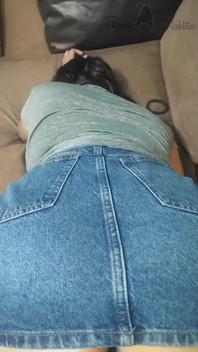 My Girlfriend Didn't Wear Panties Because She Always Provokes Me to Put My Cock in Her