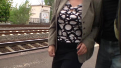 Mature Climax - 100% Mature Videos: Gilf na vysokých podpatcích je vyzvednuta a sondovaná