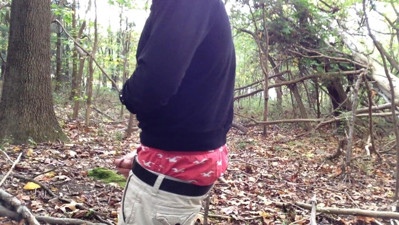 TJenner: Sagging and jerking off in the woods. Verbal