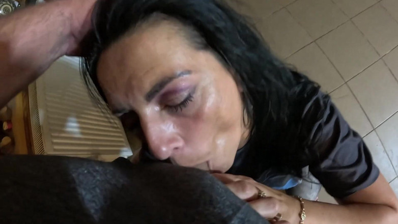 MilfyCalla: Futai pe față și joc cu spermă în timp ce poartă blugi...