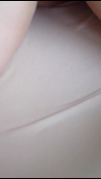 Desnuda y cachonda en la cama en Braunschweig 2 [sexo]