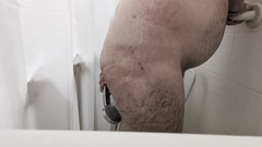 Cj43: Visar upp min kropp medan jag duschar