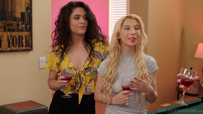 Girlfriends Films: Lesbian couple swap part 1 - Kenzie Reeves & Keira Croft - GirlfriendsFilms