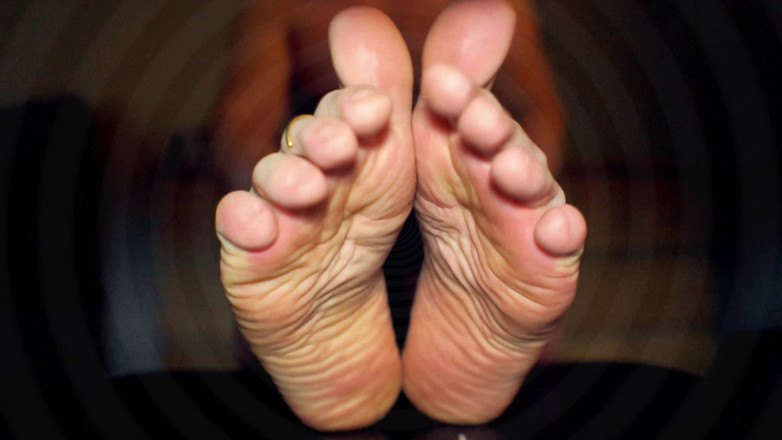 CashmasterAngel: Meus pés te dão prazer