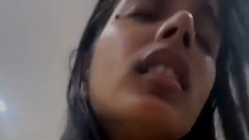 Mallu Hot Wife Cheating (Mallugodand godess)