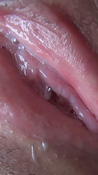 Haar mollige spier trekt in close-up.