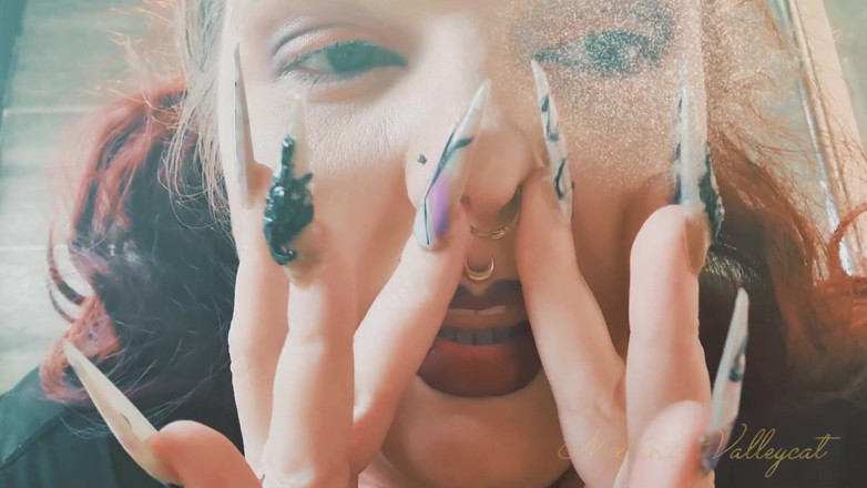 Mxtress Valleycat: Talon Tapping Tease