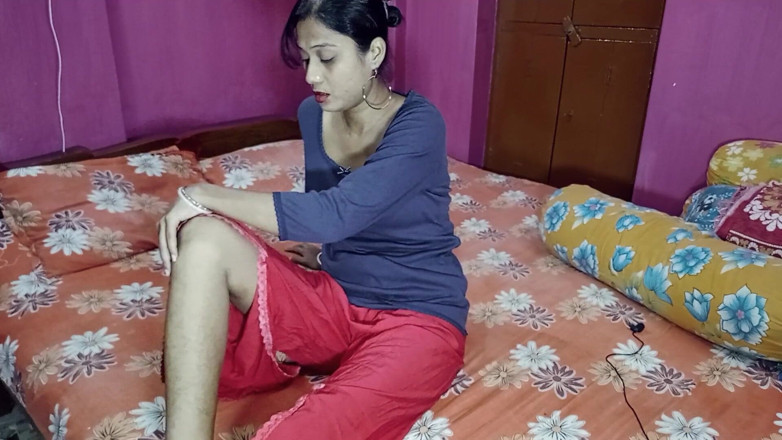 Bengali-coupel: Je baise mon demi-frère vierge et il finit par me...