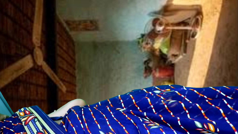 Rakul008: Follada pública muy arriesgada con india muy tímida