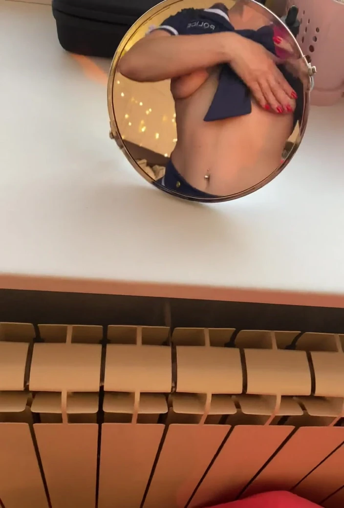 Andre Love: Video secreto. Bonita luz y hermoso espejo