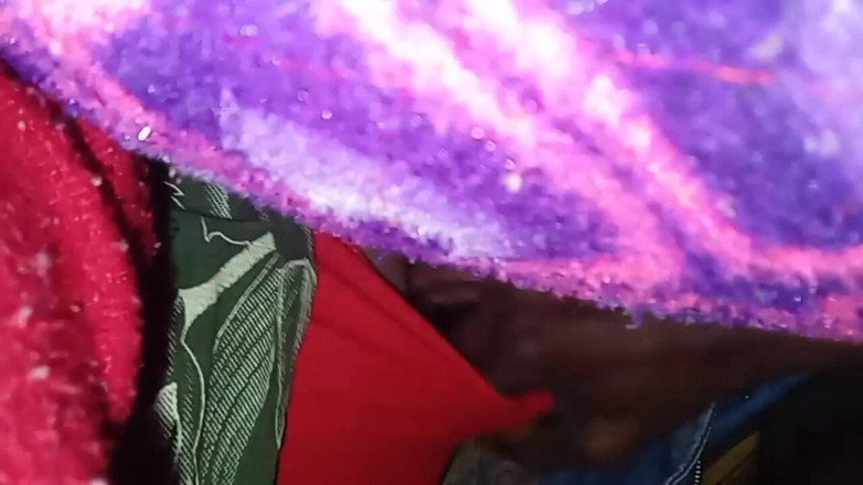Bengaliauntykichut: Aunty's Pussy Fucking Inside the Lotus at Night