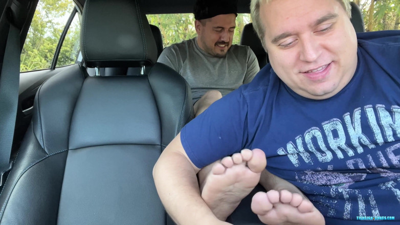 Ticklish Chubs: Le test de chatouilles de Prince chatouilles