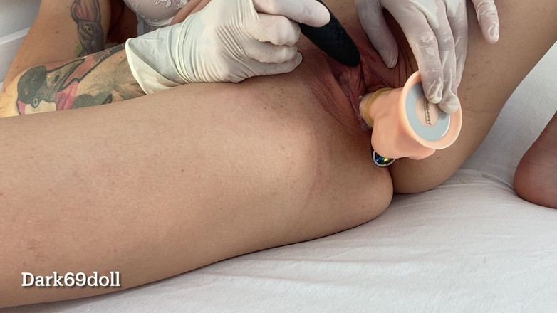 Dark69doll: Guantes mmedicales fetiche, masturbación con Ansl Plud, vibrador y consolador