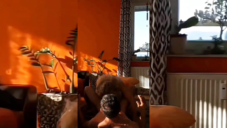 Selena701: Зрелая Блондинка Любит Позировать И Заниматься Сексом